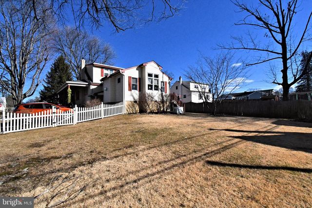 219 ROSEWOOD AVE, Feasterville Trevose, PA 19053