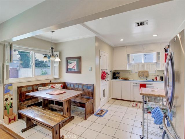 5505 Clybourn Avenue, North Hollywood, CA 91601