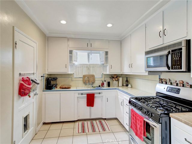 5505 Clybourn Avenue, North Hollywood, CA 91601
