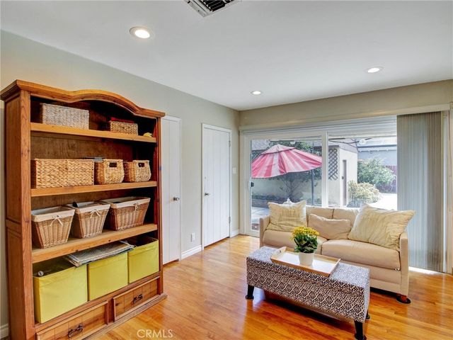 5505 Clybourn Avenue, North Hollywood, CA 91601