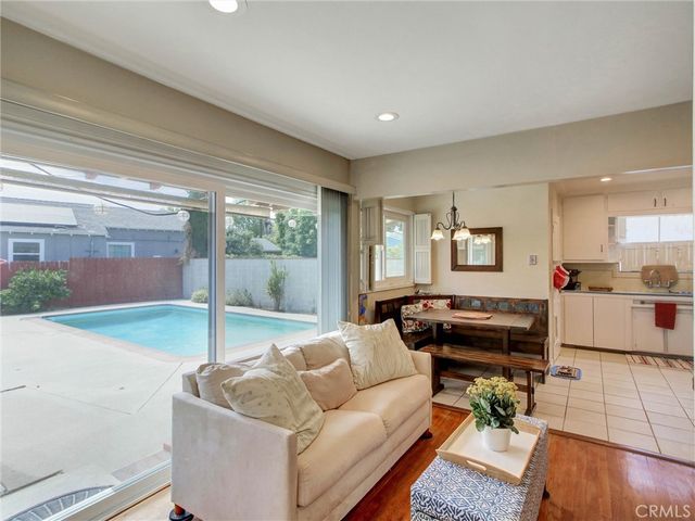 5505 Clybourn Avenue, North Hollywood, CA 91601