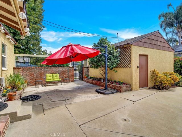 5505 Clybourn Avenue, North Hollywood, CA 91601