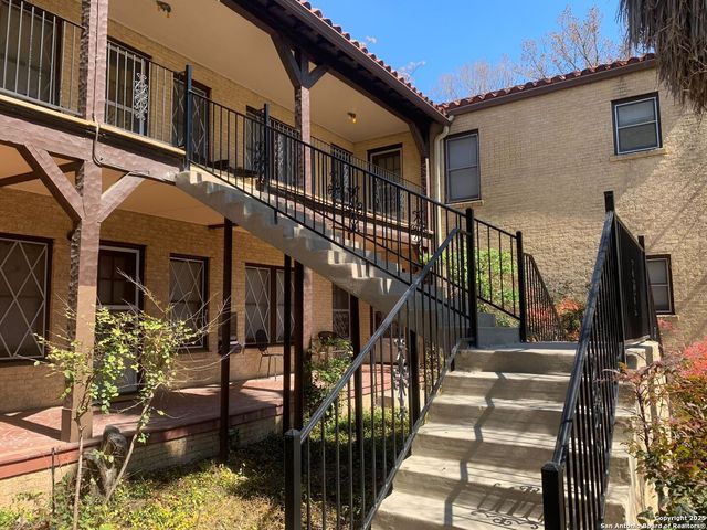 127 W Craig Pl Apt 6, San Antonio, TX 78212