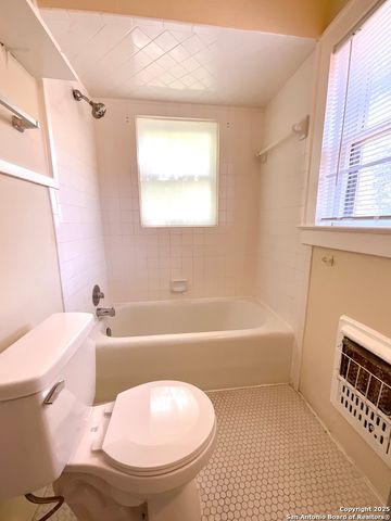 127 W Craig Pl Apt 6, San Antonio, TX 78212