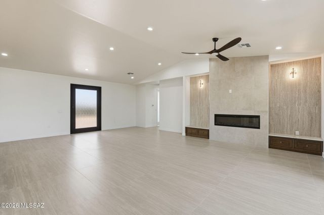 2945 N Silver Spur Drive, Tucson, AZ 85745