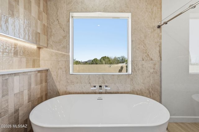2945 N Silver Spur Drive, Tucson, AZ 85745