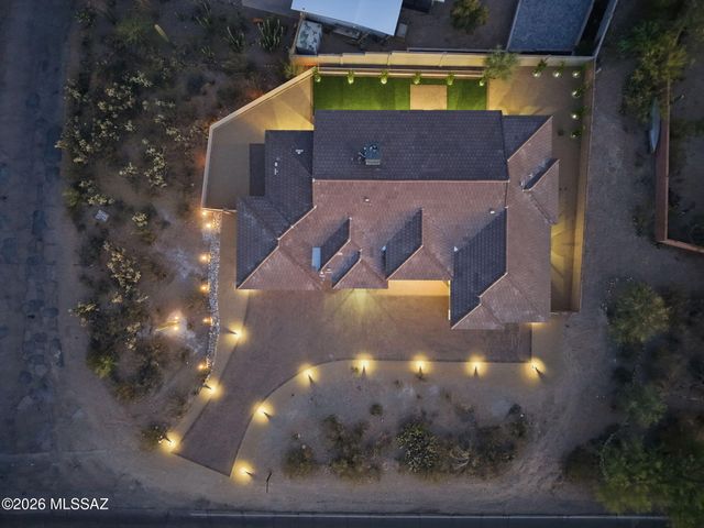 2945 N Silver Spur Drive, Tucson, AZ 85745