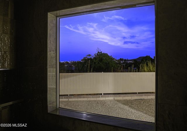 2945 N Silver Spur Drive, Tucson, AZ 85745