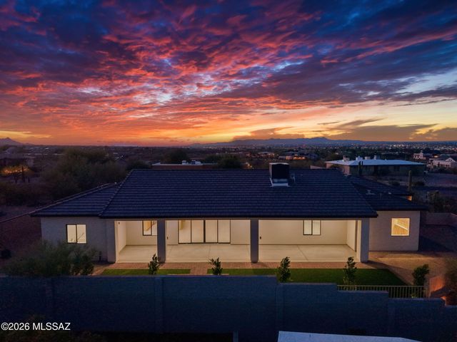 2945 N Silver Spur Drive, Tucson, AZ 85745