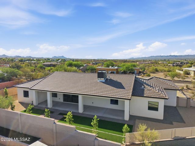 2945 N Silver Spur Drive, Tucson, AZ 85745