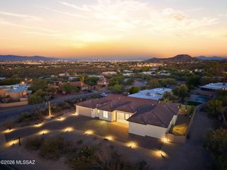 2945 N Silver Spur Drive, Tucson, AZ 85745