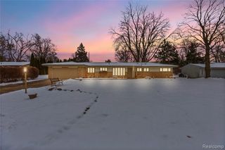 32336 Tareyton Street, Farmington Hills, MI 48334