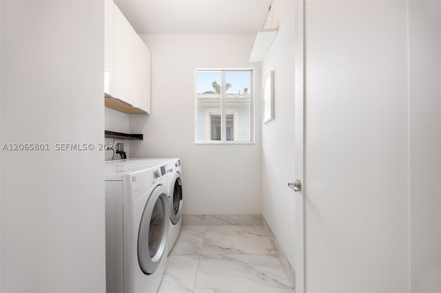 2938 Catalina St, Coconut Grove, FL 33133