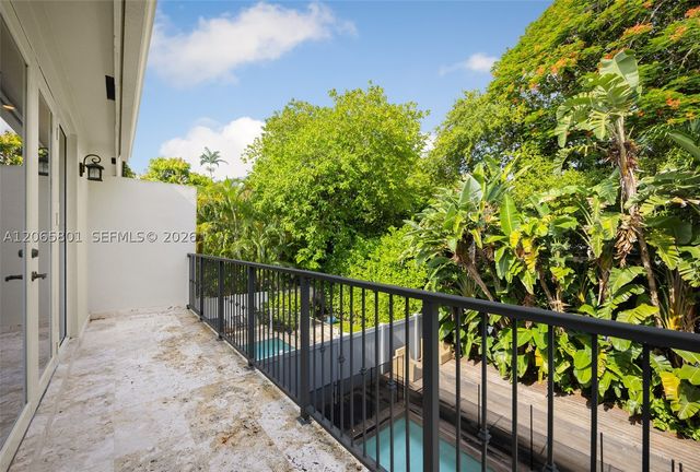 2938 Catalina St, Coconut Grove, FL 33133