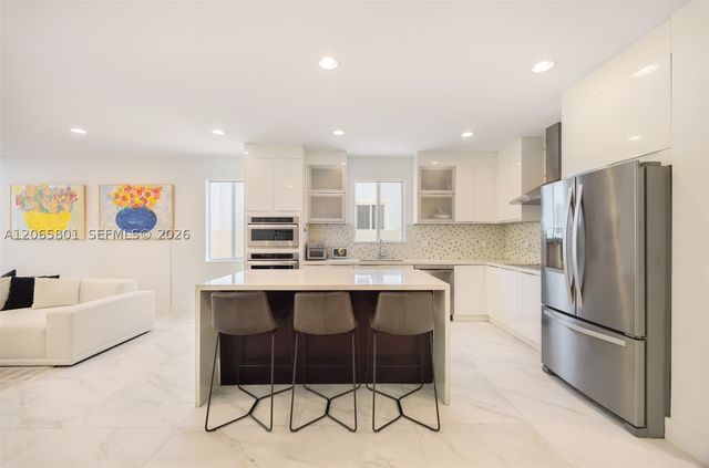 2938 Catalina St, Coconut Grove, FL 33133