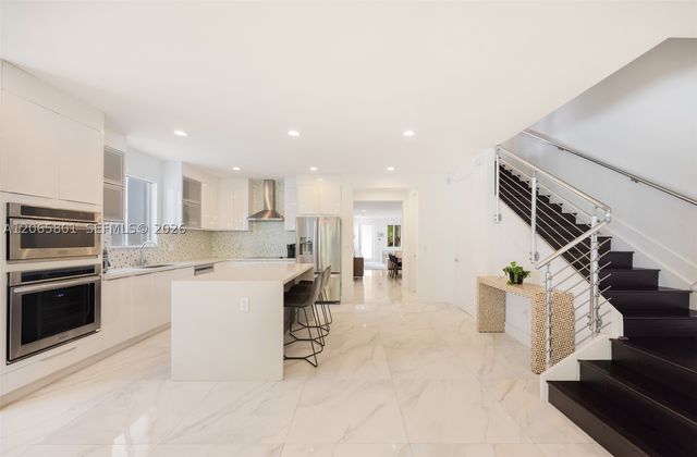 2938 Catalina St, Coconut Grove, FL 33133