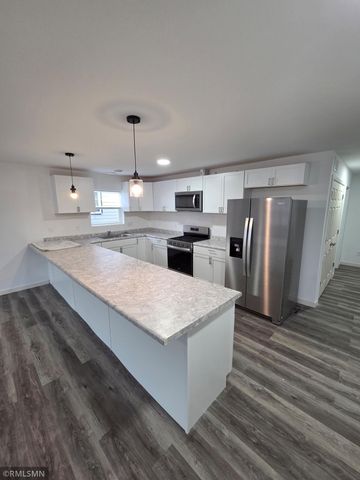 1911 E 32nd Street, Minneapolis, MN 55407