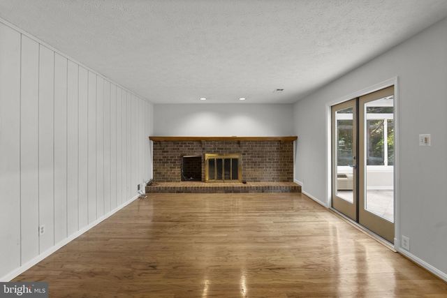 2206 TOUCHSTONE CT, Silver Spring, MD 20904