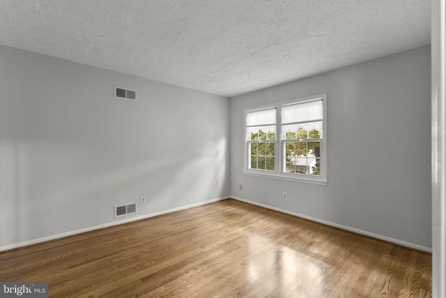 2206 TOUCHSTONE CT, Silver Spring, MD 20904