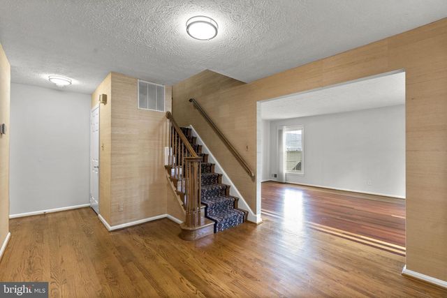 2206 TOUCHSTONE CT, Silver Spring, MD 20904