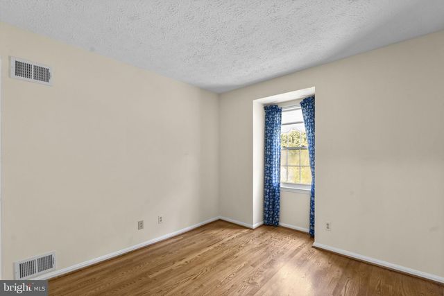 2206 TOUCHSTONE CT, Silver Spring, MD 20904