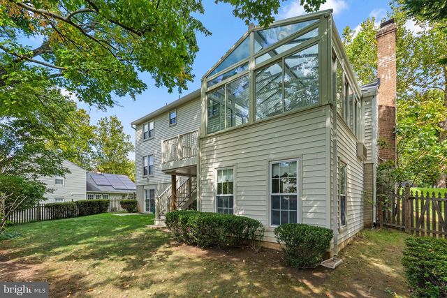 2206 TOUCHSTONE CT, Silver Spring, MD 20904