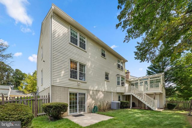 2206 TOUCHSTONE CT, Silver Spring, MD 20904