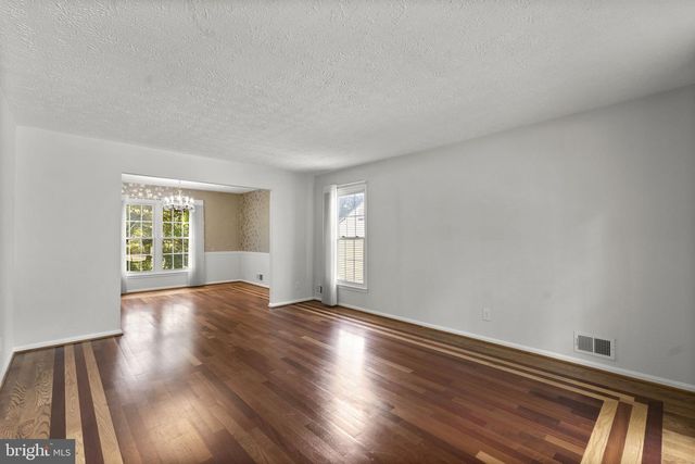2206 TOUCHSTONE CT, Silver Spring, MD 20904