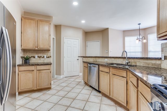 3909 Rolling Hills Drive, Plano, TX 75025