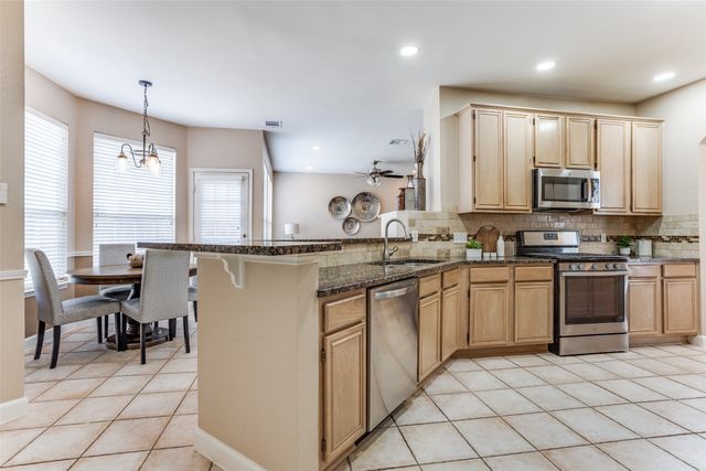 3909 Rolling Hills Drive, Plano, TX 75025