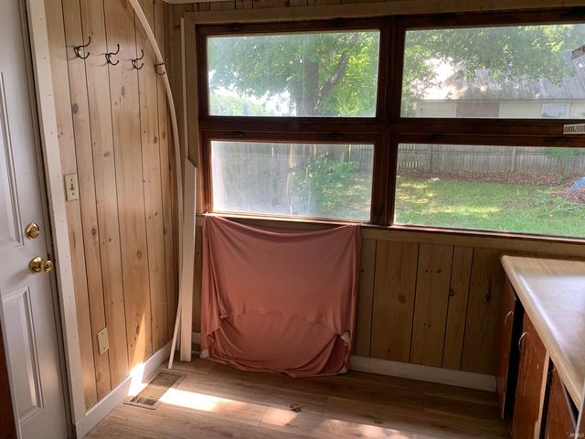 413 E Albert Street, Argos, IN 46501