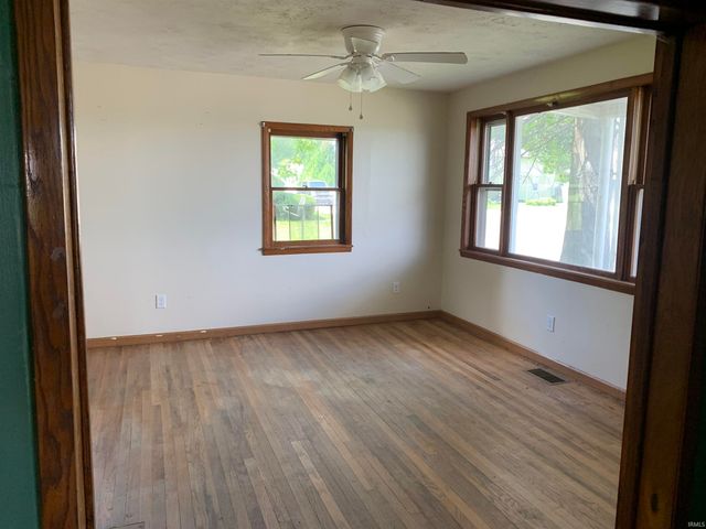 413 E Albert Street, Argos, IN 46501