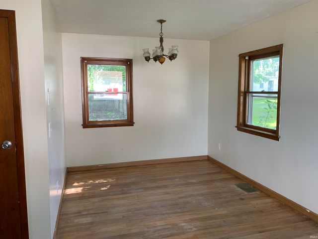 413 E Albert Street, Argos, IN 46501