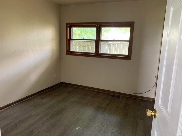 413 E Albert Street, Argos, IN 46501