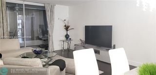 301 NE 14th Ave 202, Hallandale Beach, FL 33009