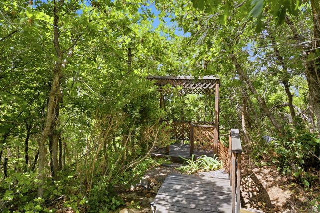 1501 E MAPLE HILLS DR, Bountiful, UT 84010
