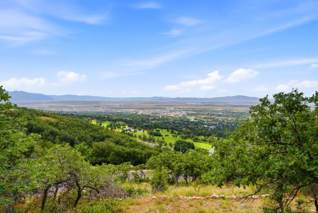 1501 E MAPLE HILLS DR, Bountiful, UT 84010
