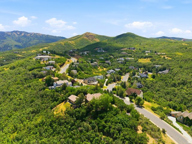 1501 E MAPLE HILLS DR, Bountiful, UT 84010