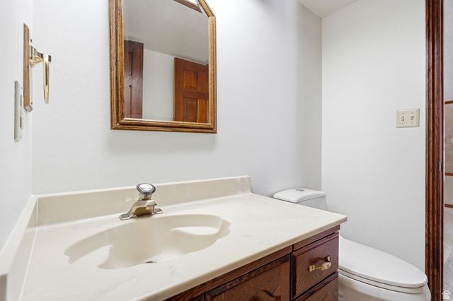 1501 E MAPLE HILLS DR, Bountiful, UT 84010