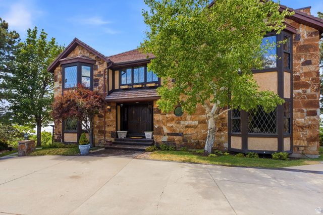 1501 E MAPLE HILLS DR, Bountiful, UT 84010