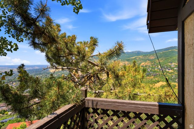 1501 E MAPLE HILLS DR, Bountiful, UT 84010