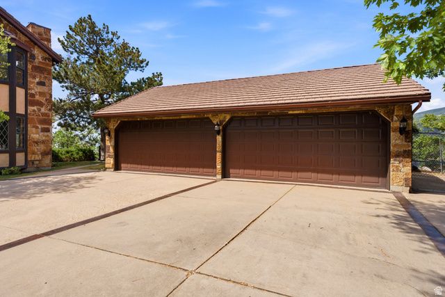1501 E MAPLE HILLS DR, Bountiful, UT 84010