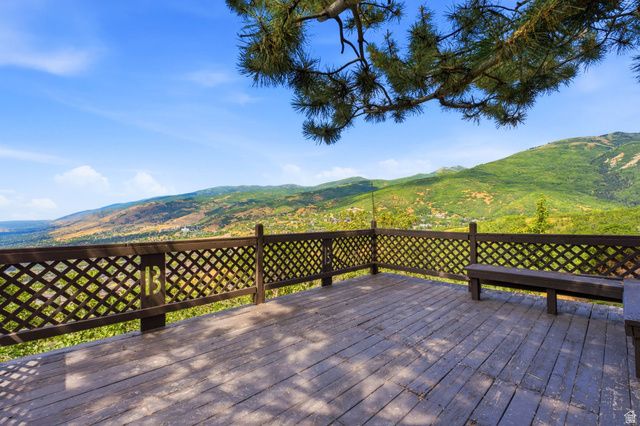 1501 E MAPLE HILLS DR, Bountiful, UT 84010