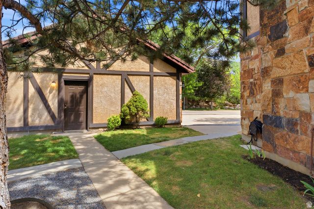 1501 E MAPLE HILLS DR, Bountiful, UT 84010