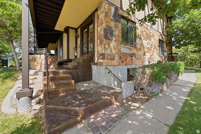 1501 E MAPLE HILLS DR, Bountiful, UT 84010
