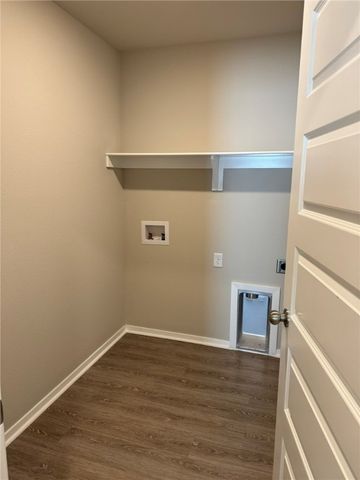 2610 E Meramec Street, Fayetteville, AR 72701