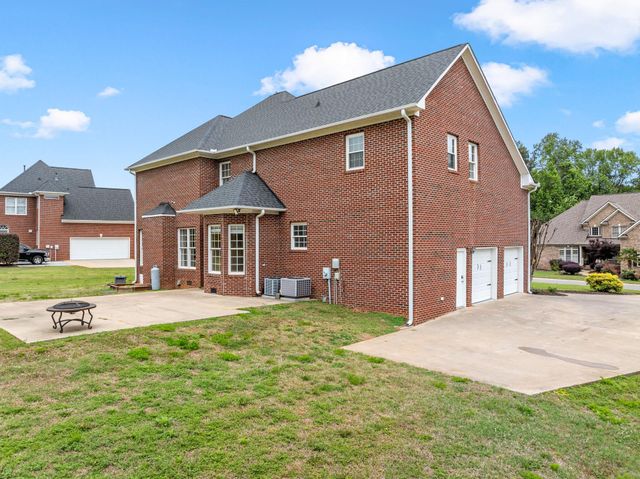 366 Benford Drive, Boiling Springs, SC 29316