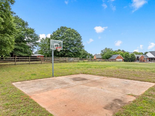 366 Benford Drive, Boiling Springs, SC 29316