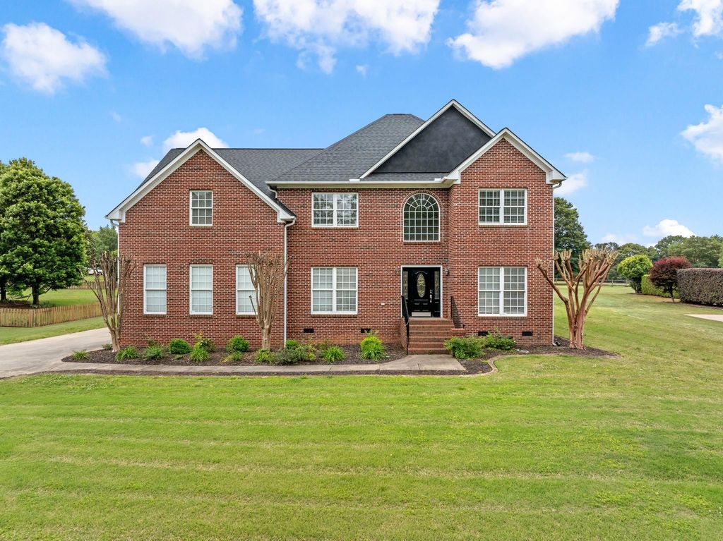 366 Benford Drive, Boiling Springs, SC 29316