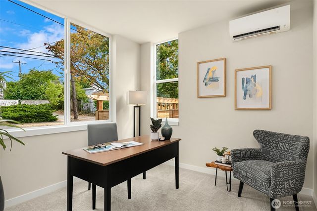807 N 39th Street, Seattle, WA 98103